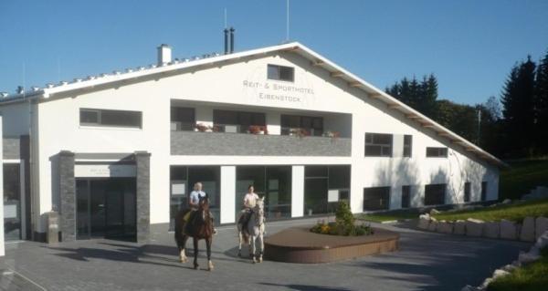 Reit- Und Sporthotel Eibenstock Esterno foto