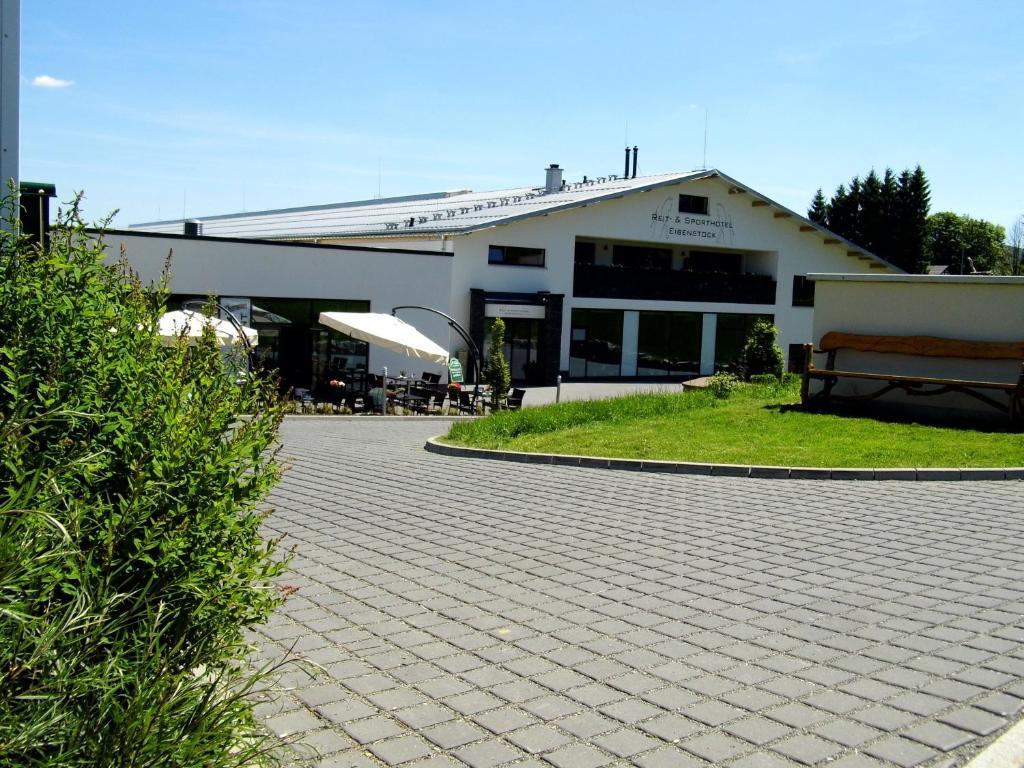 Reit- Und Sporthotel Eibenstock Esterno foto