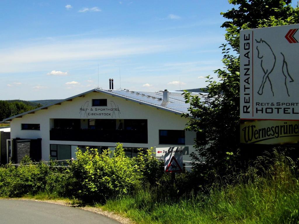 Reit- Und Sporthotel Eibenstock Esterno foto